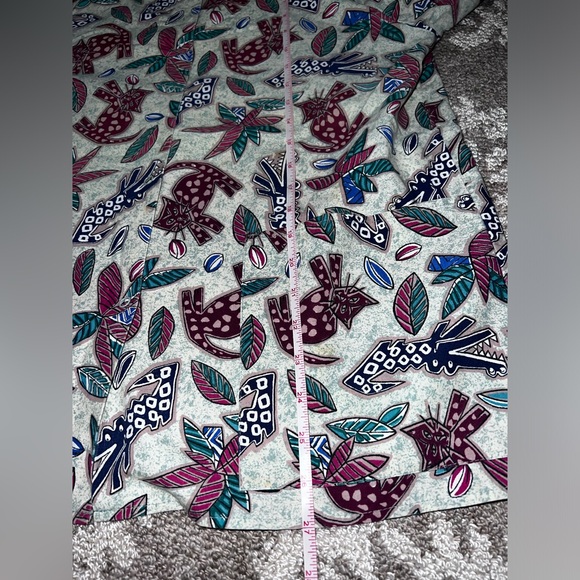 ⭐️Crest Softwear, long sleeve scrub top, size small⭐️Great Condition ⭐️ - Picture 7 of 9